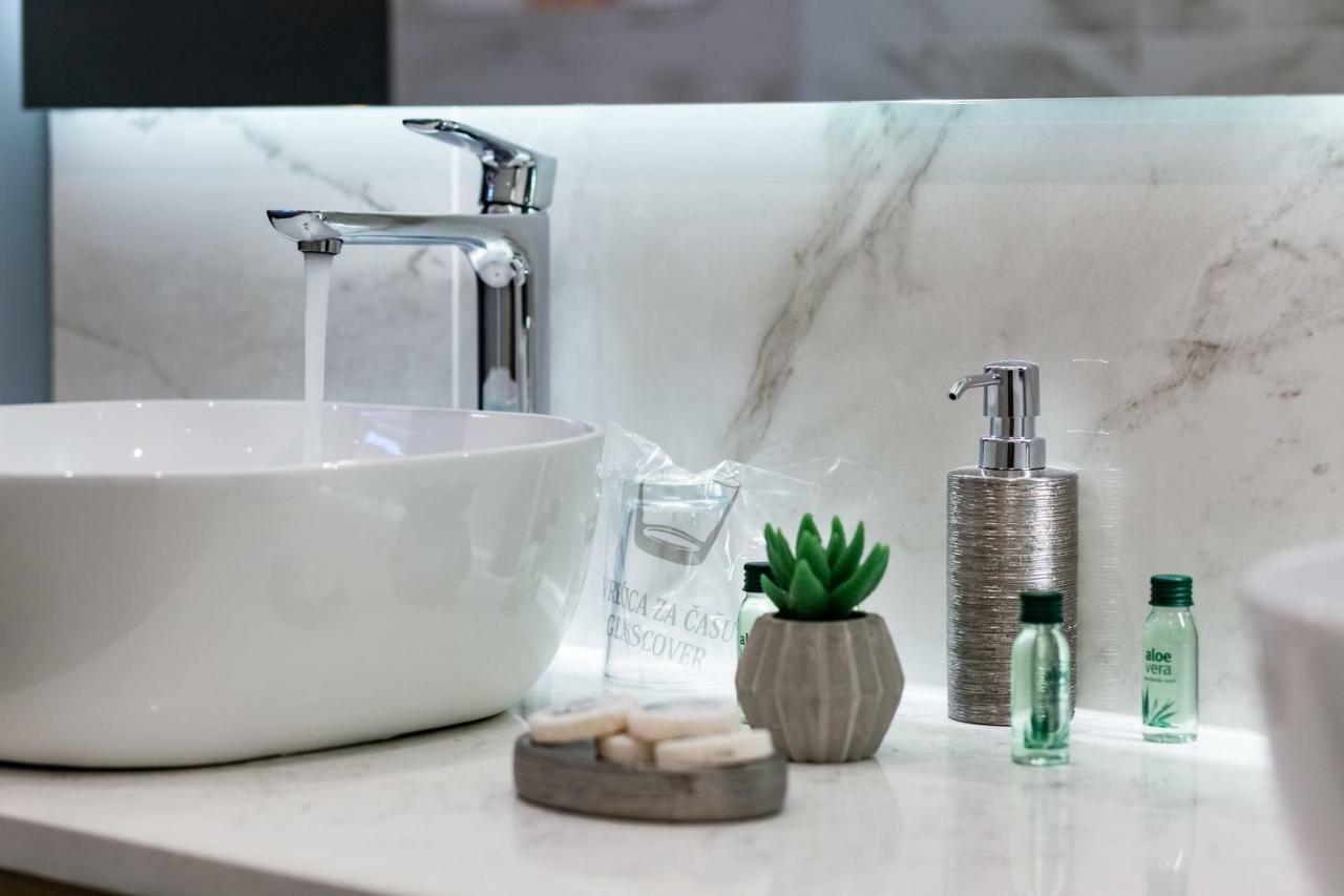Apartma Downtown Marcius Luxury With Jacuzzi & Sauna Zadar