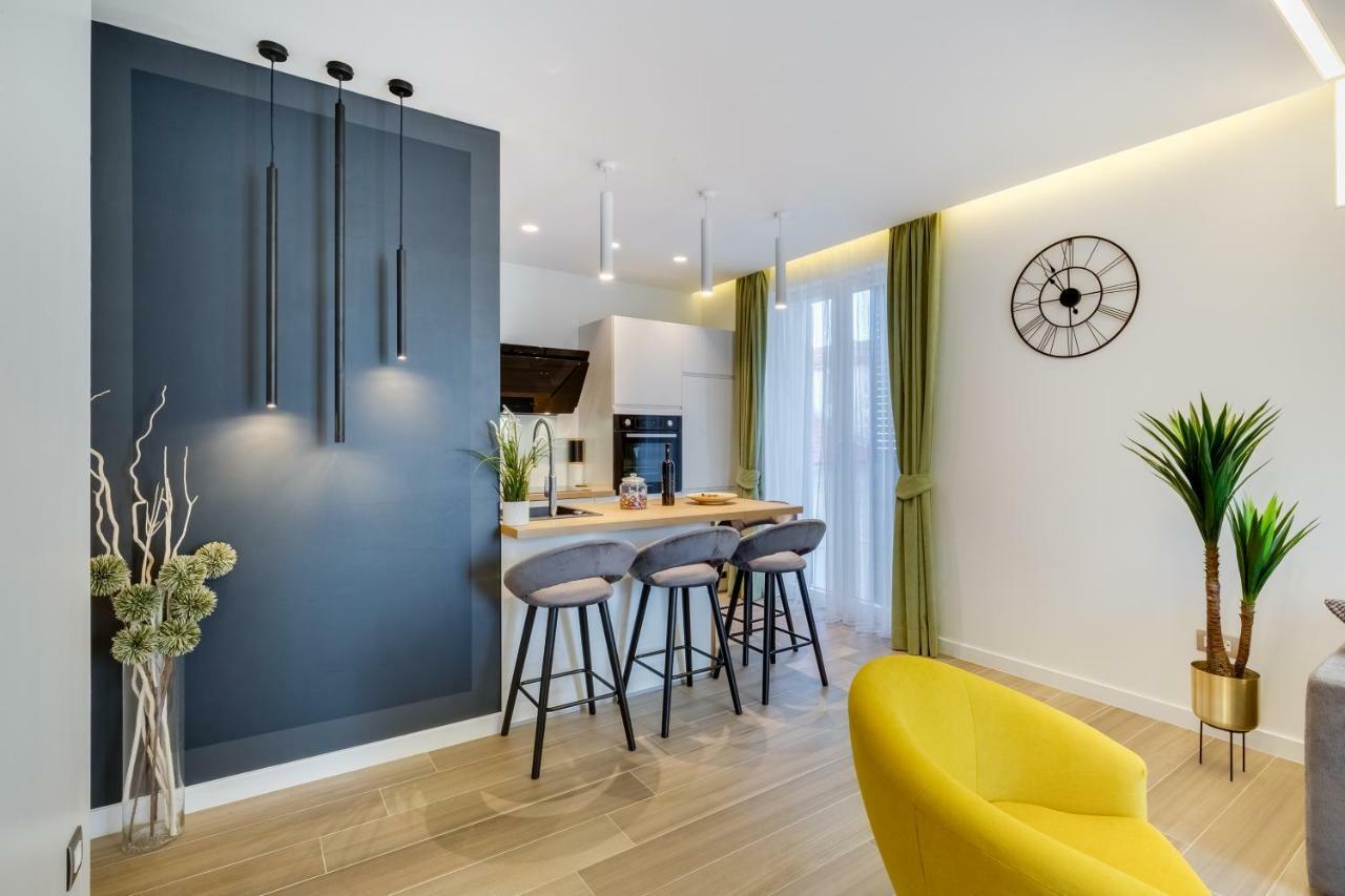Downtown Marcius Luxury With Jacuzzi & Sauna *
